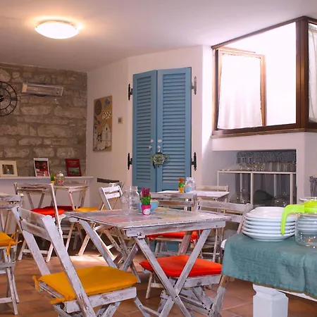 Alter Ego Bed & Breakfast