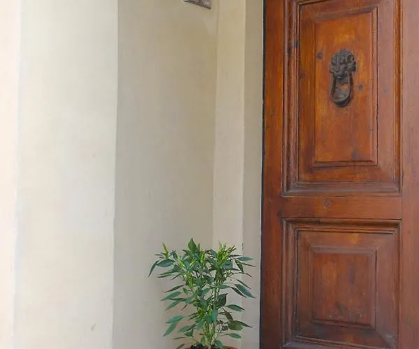 Bed & Breakfast Alter Ego